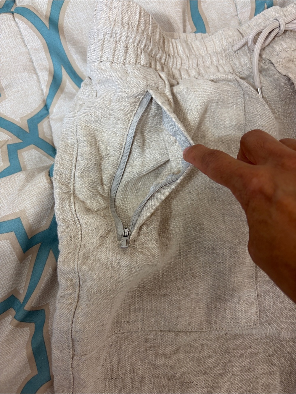 Athleta 100% Linen Light Beige lightweight Drawstring Joggers Sz Small - Picture 9 of 12
